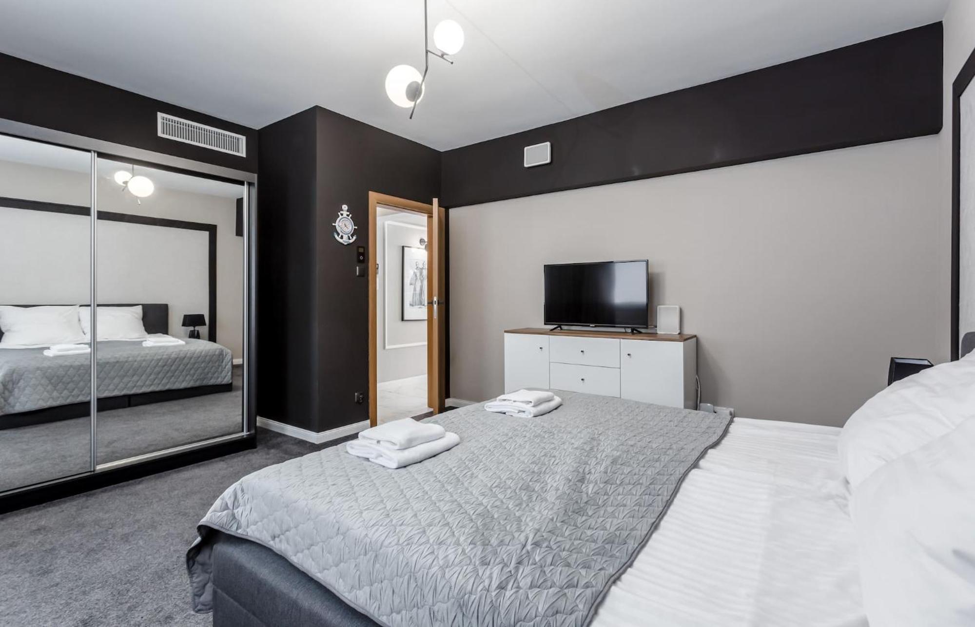 Deo Plaza - Apartamenty Old Town By Rent Like Home Гданьск Экстерьер фото